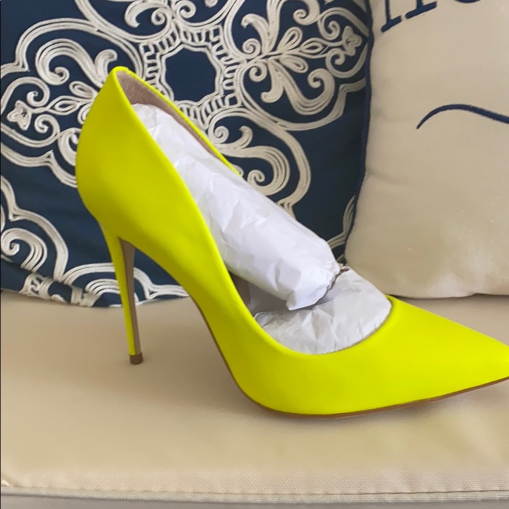 Steve Madden Lime heels